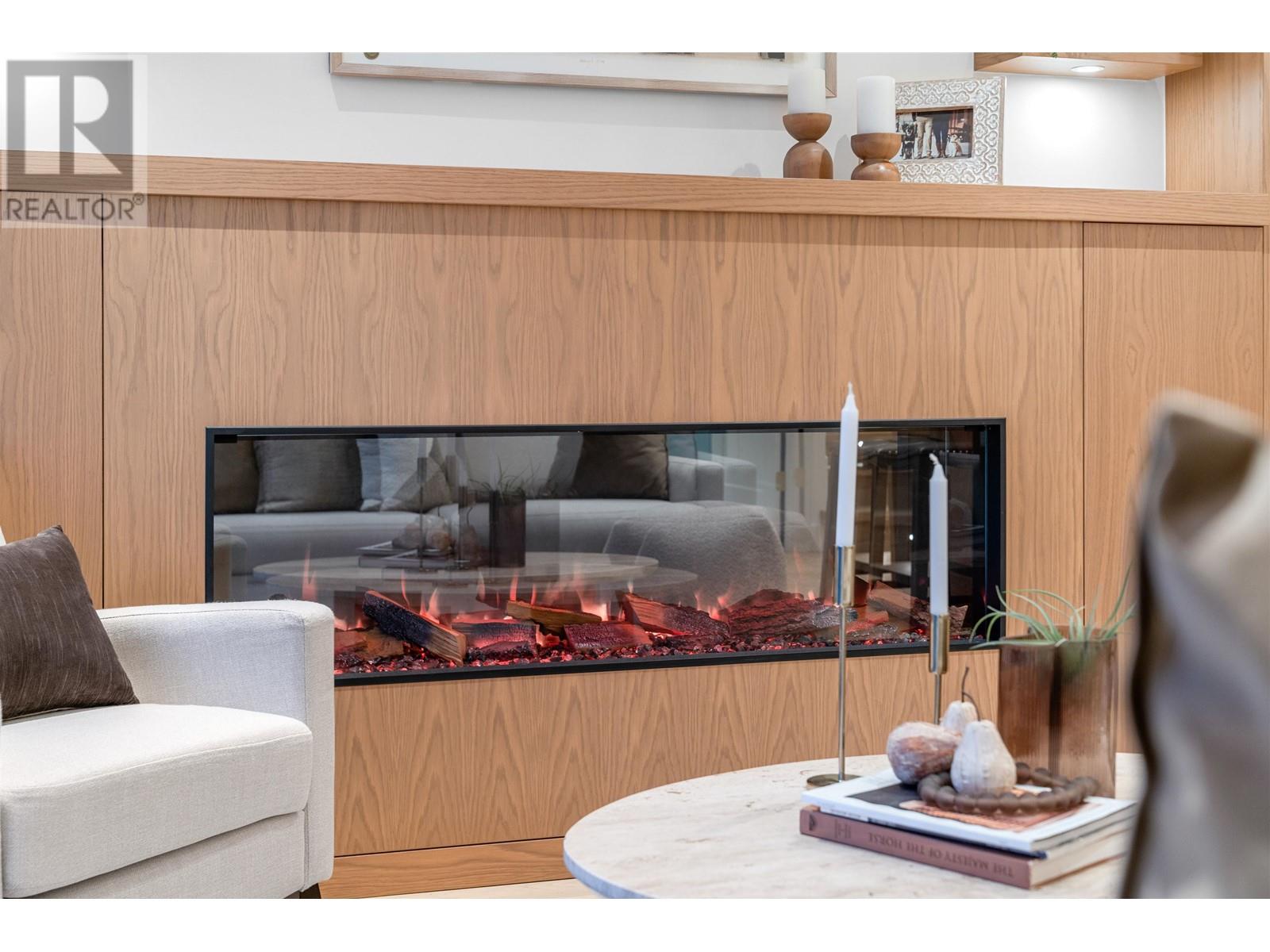 Listing Picture 32 of 38 : 1 2740 NAPIER STREET, Vancouver / 溫哥華 - 魯藝地產 Yvonne Lu Group - MLS Medallion Club Member