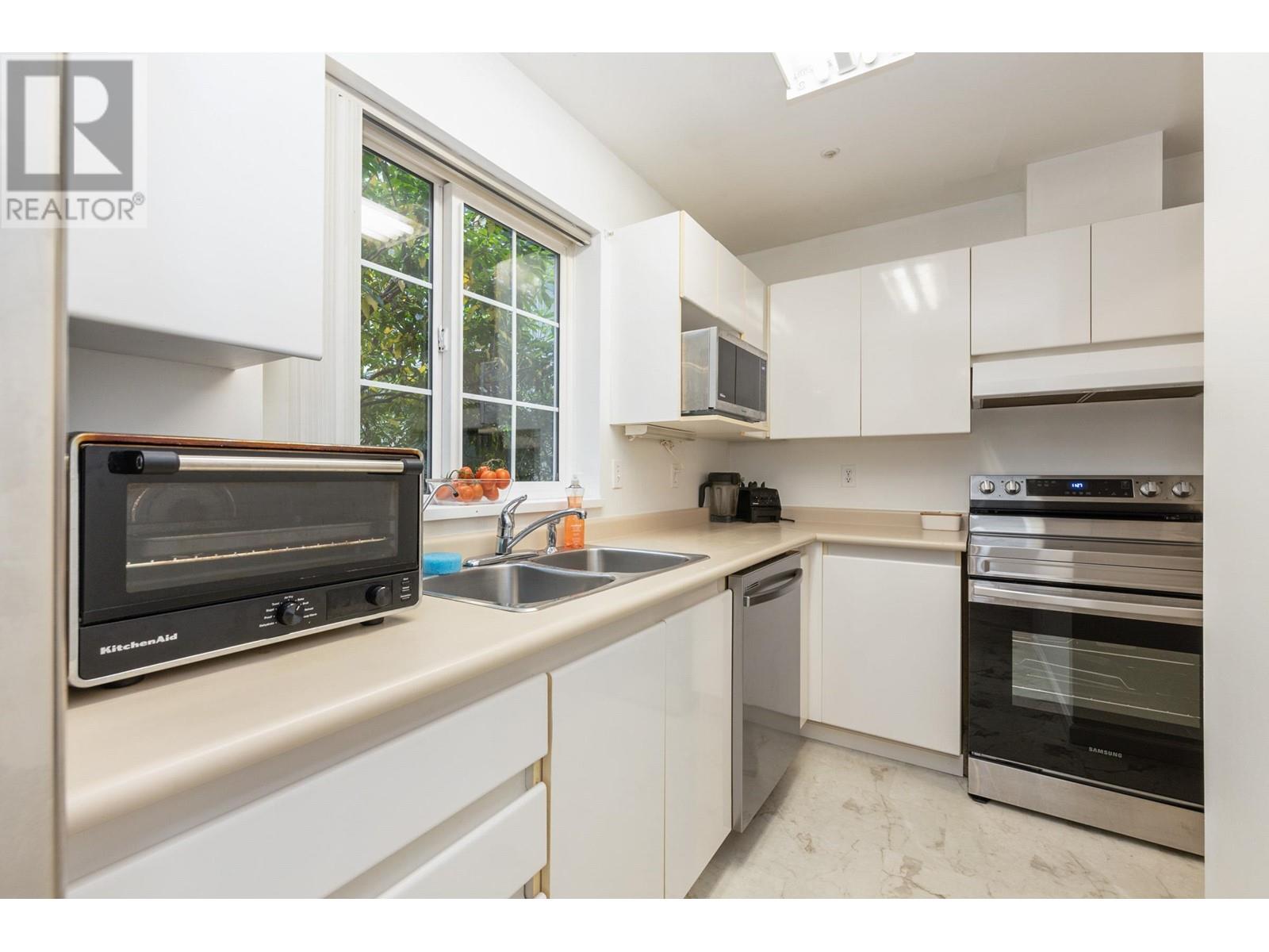 101 1189 Westwood Street, Coquitlam, British Columbia  V3B 7P5 - Photo 6 - R2952806