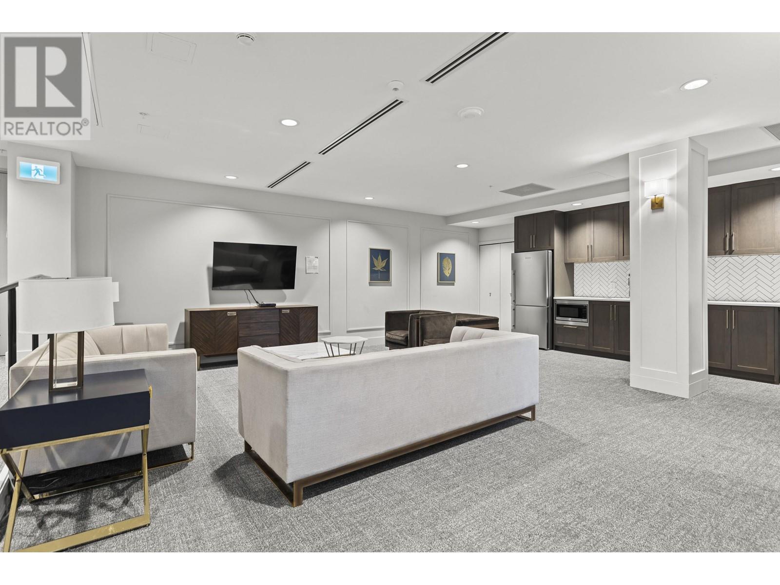 Listing Picture 32 of 33 : 601 2435 KINGSWAY, Vancouver / 溫哥華 - 魯藝地產 Yvonne Lu Group - MLS Medallion Club Member