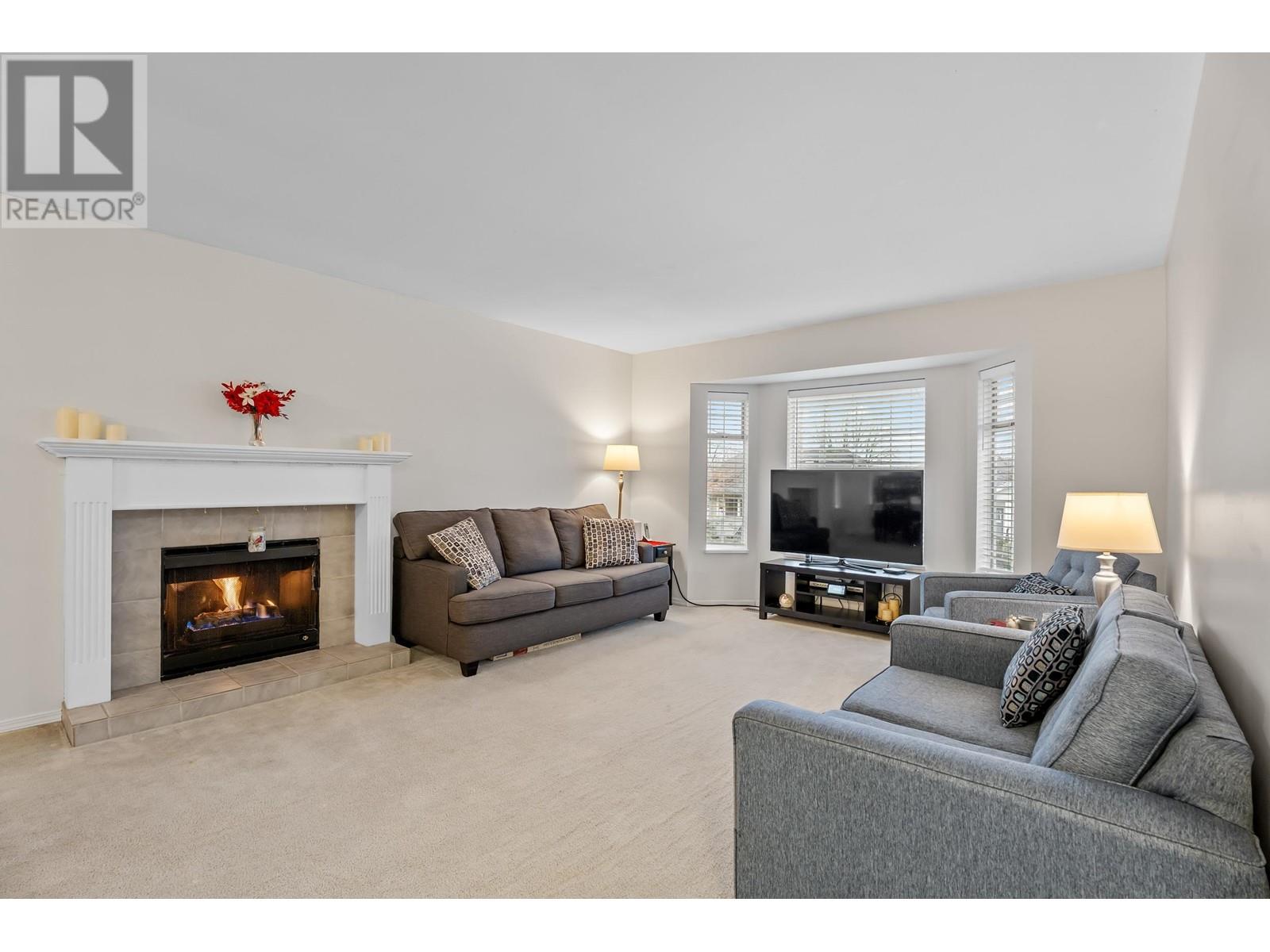 7489 18th Avenue, Burnaby, British Columbia  V3N 1H8 - Photo 11 - R2952690