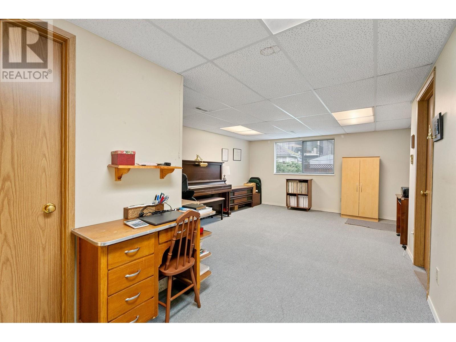 7489 18th Avenue, Burnaby, British Columbia  V3N 1H8 - Photo 34 - R2952690