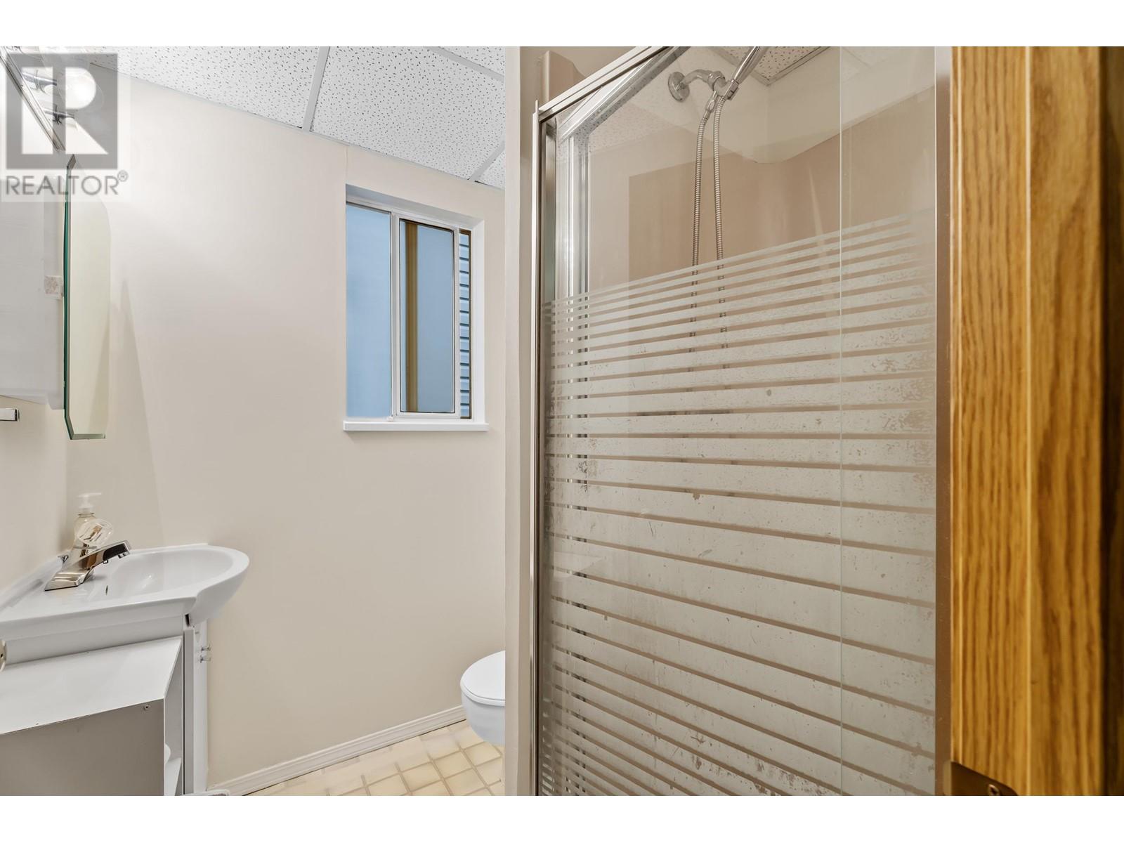 7489 18th Avenue, Burnaby, British Columbia  V3N 1H8 - Photo 35 - R2952690