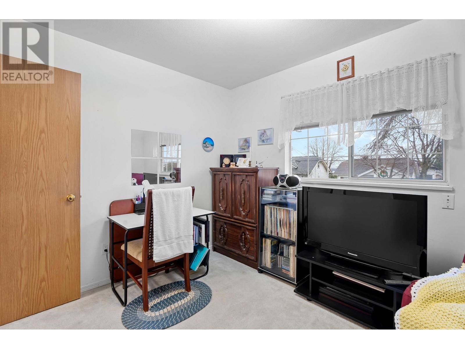 7489 18th Avenue, Burnaby, British Columbia  V3N 1H8 - Photo 36 - R2952690