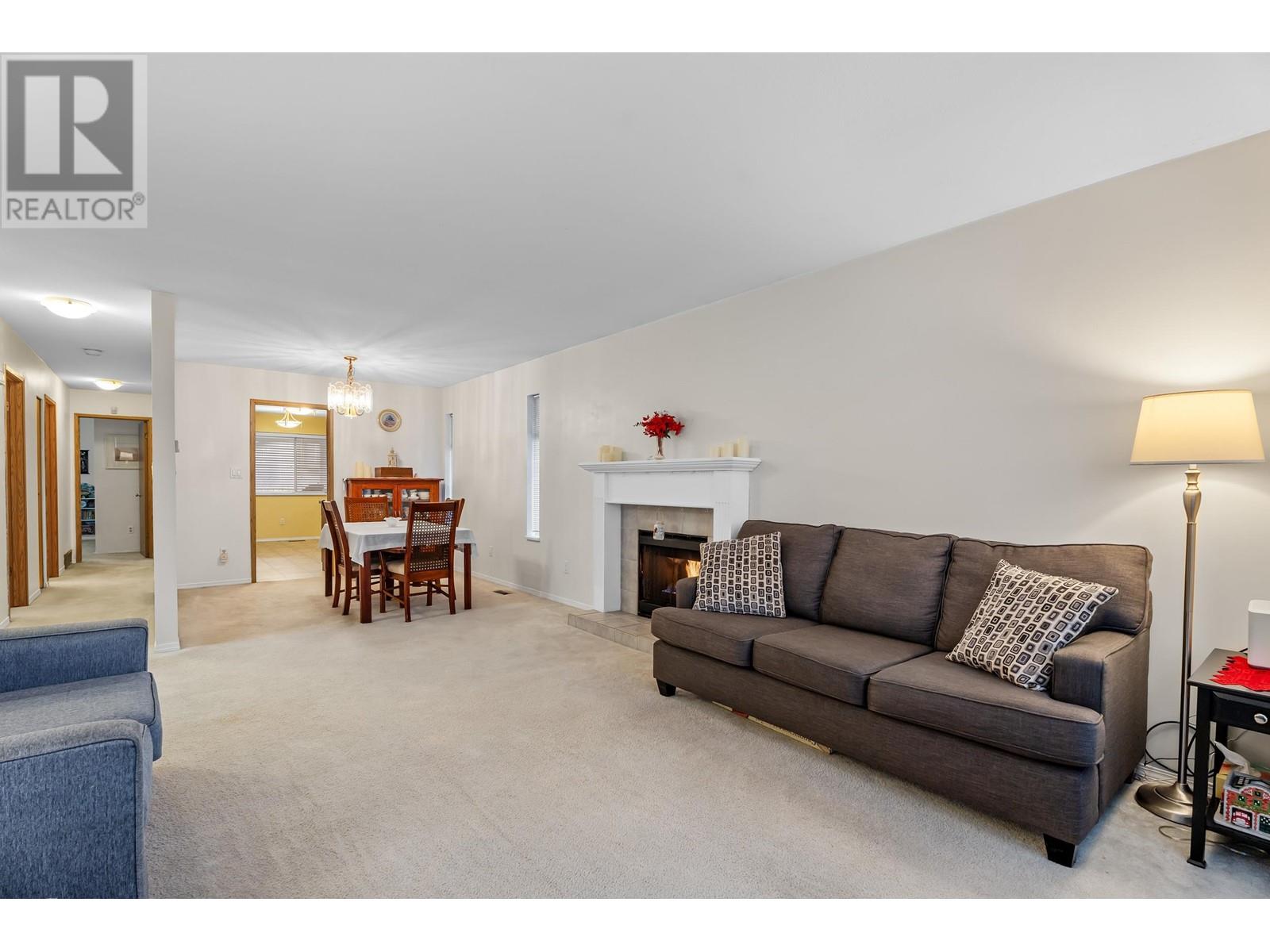 7489 18th Avenue, Burnaby, British Columbia  V3N 1H8 - Photo 8 - R2952690