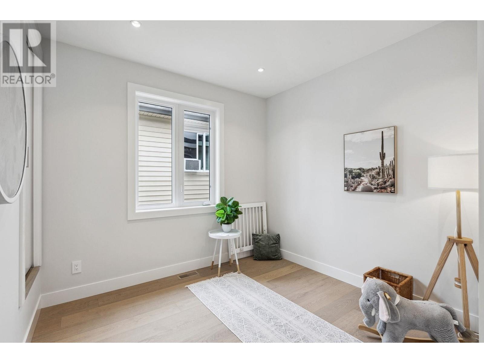 1330 W 15th Street, North Vancouver, British Columbia  V7P 1N2 - Photo 11 - R2952741