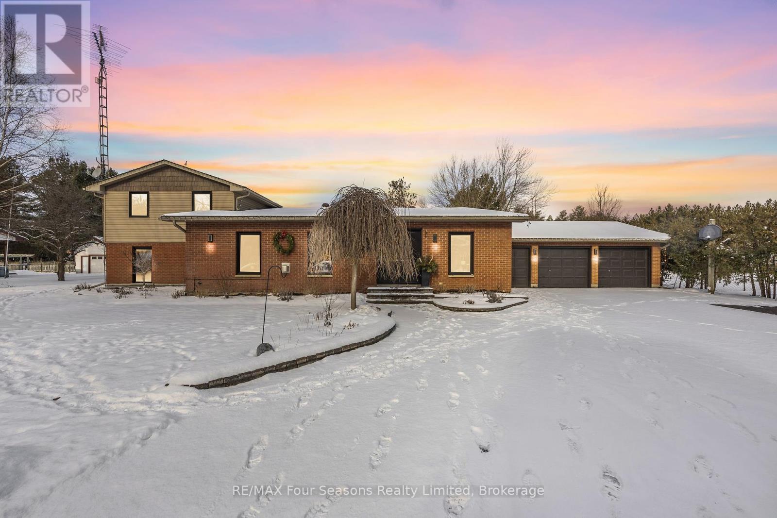 6184 COUNTY 9 ROAD, Clearview, Ontario