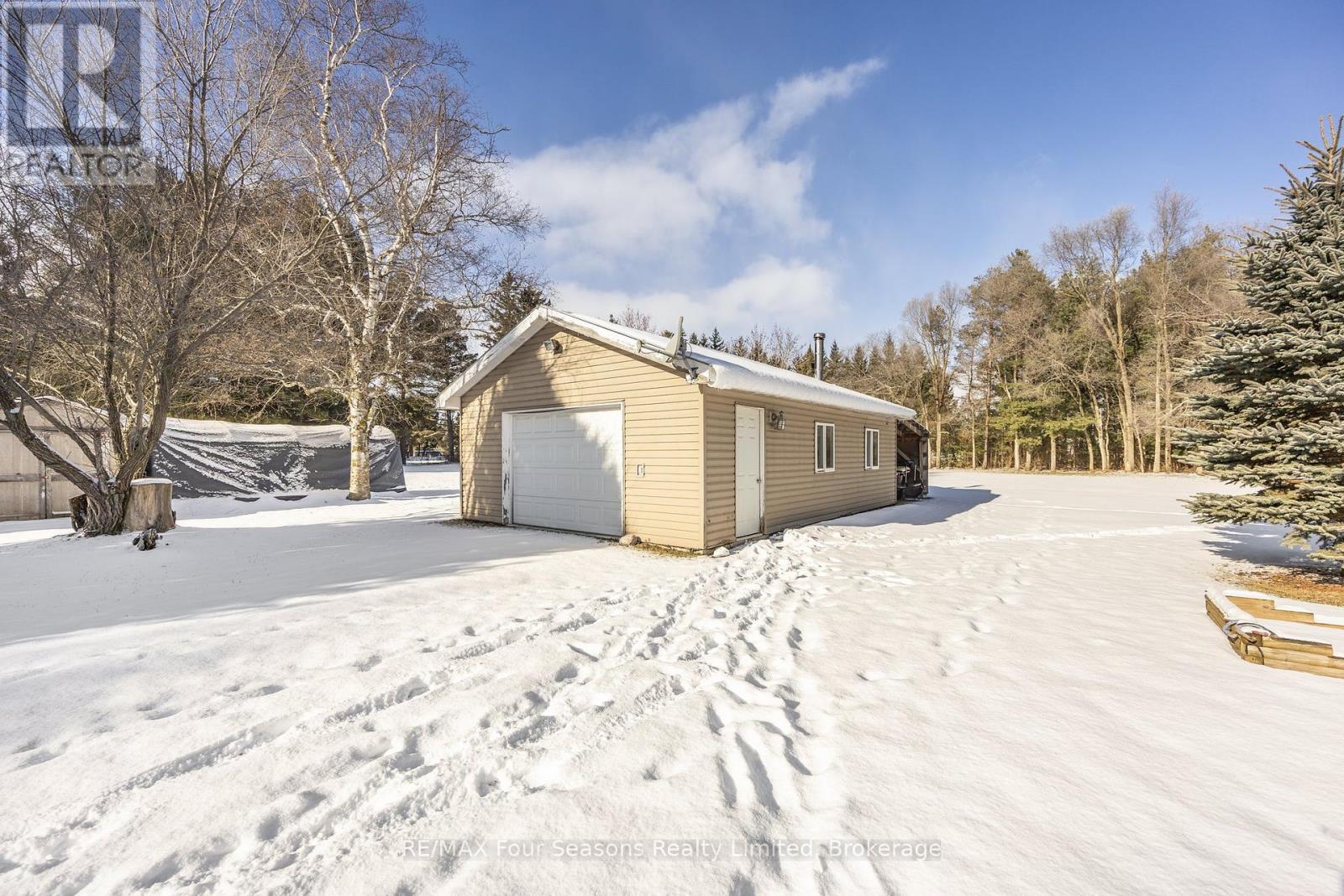 6184 County 9 Road, Clearview, Ontario  L0M 1N0 - Photo 34 - S11909525