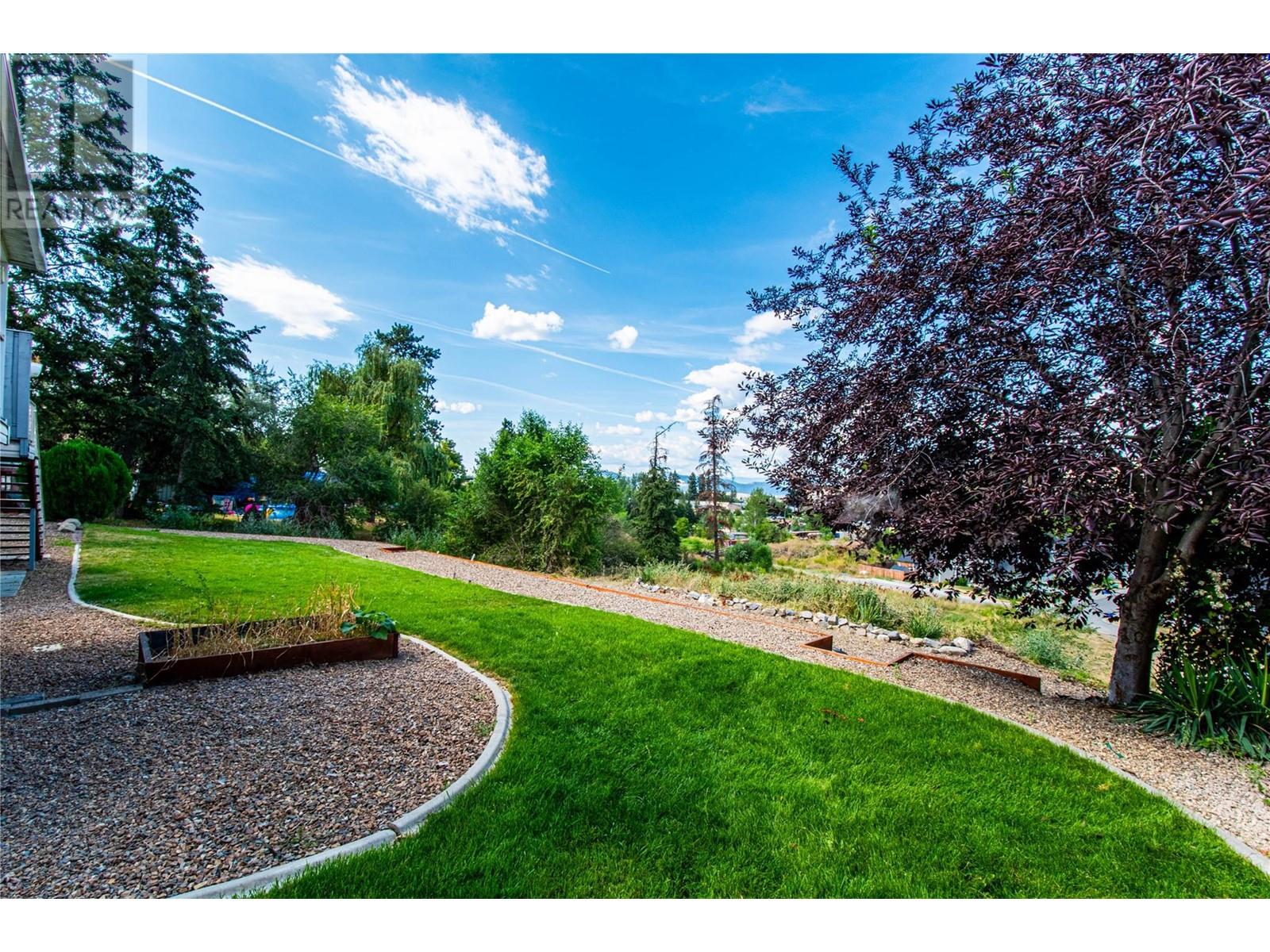 4904 Pleasant Valley Road Vernon, BC V1B3L7_32