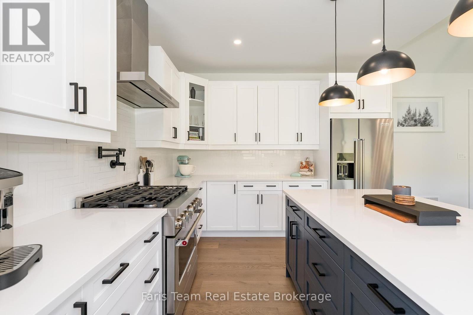 17 Clydesdale Court, Oro-Medonte, Ontario  L0K 1E0 - Photo 6 - S11909660