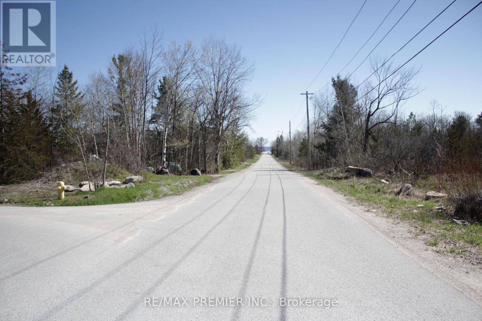 278 Woodlands Avenue, Tay, Ontario  L0K 1R0 - Photo 5 - S11909550