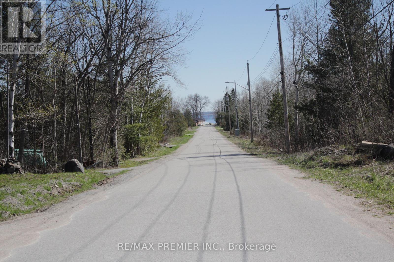 278 Woodlands Avenue, Tay, Ontario  L0K 1R0 - Photo 9 - S11909550