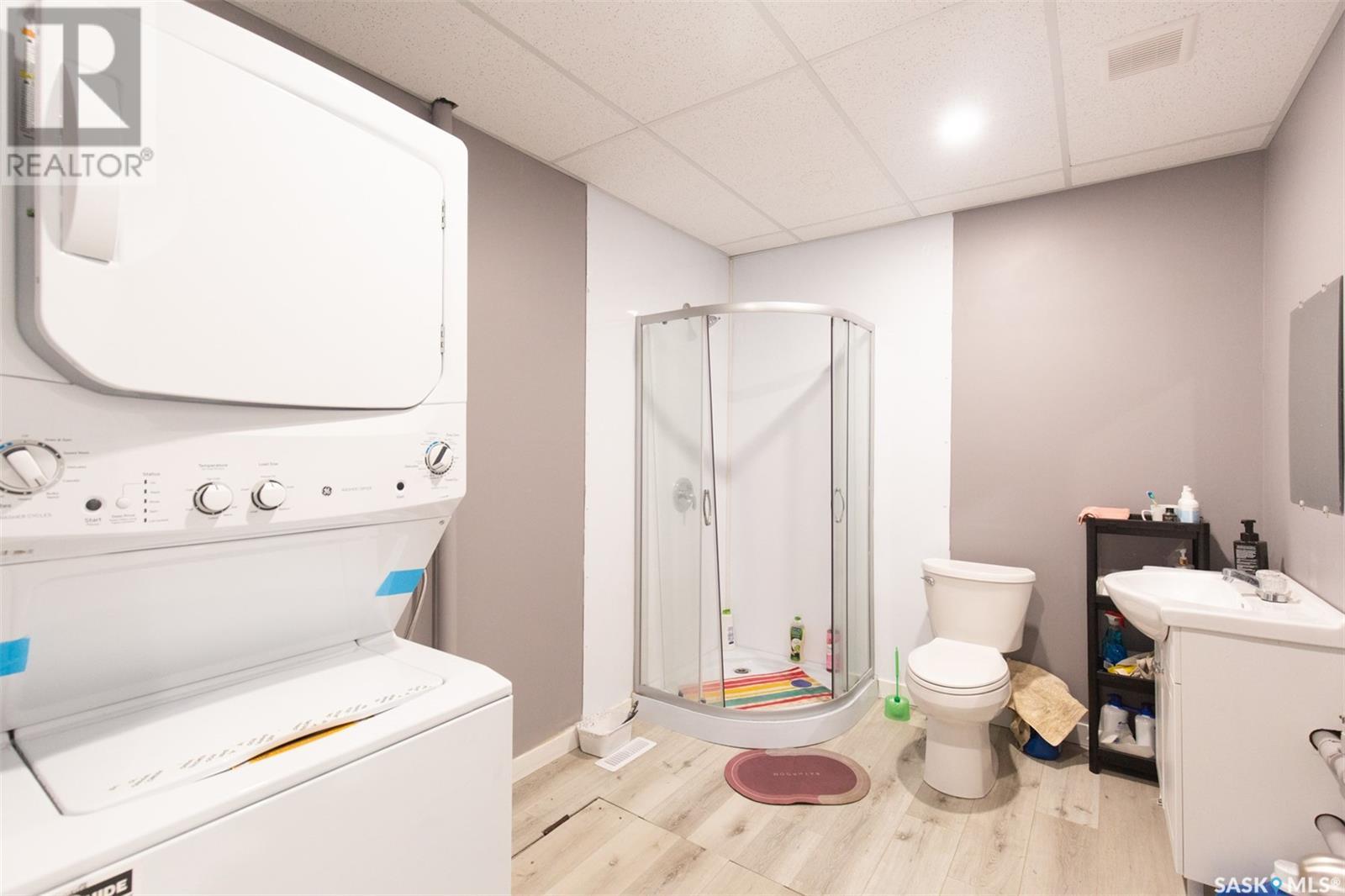 Property at 306 Fairford STREET W image 5