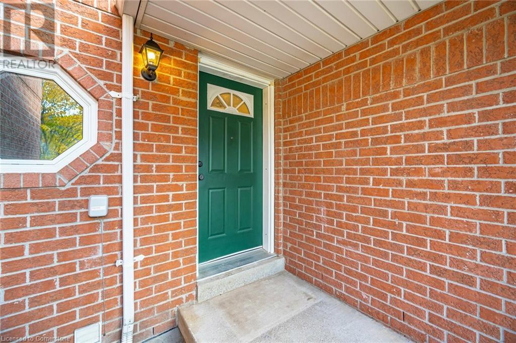 5659 Glen Erin Drive Unit# 58, Mississauga, Ontario  L5M 5P2 - Photo 4 - 40670005