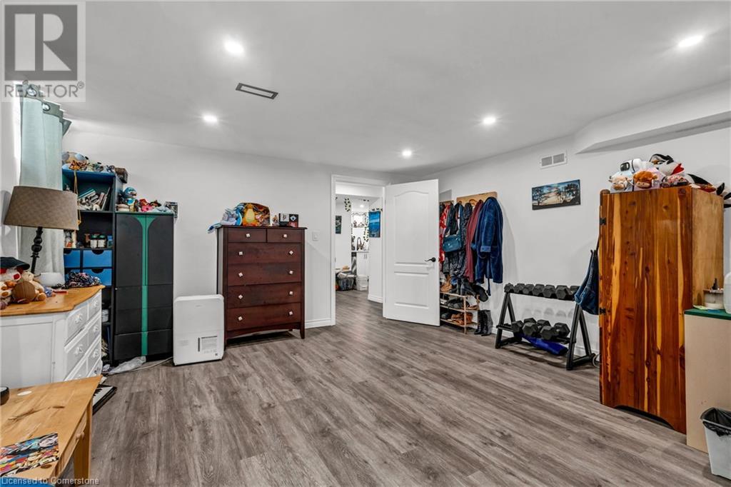 9 Mulock Avenue, Hamilton, Ontario  L8T 1H2 - Photo 32 - 40684942