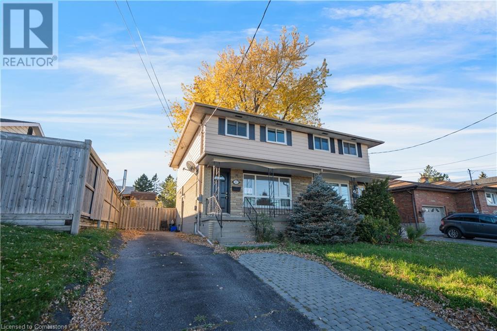 612 Farewell Street, Oshawa, Ontario  L1H 6N1 - Photo 1 - 40688121