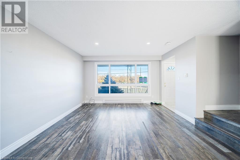 612 Farewell Street, Oshawa, Ontario  L1H 6N1 - Photo 6 - 40688121