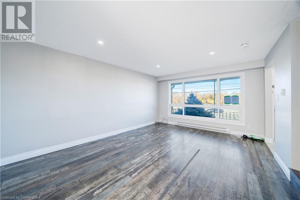 612 Farewell Street, Oshawa, Ontario  L1H 6N1 - Photo 7 - 40688121