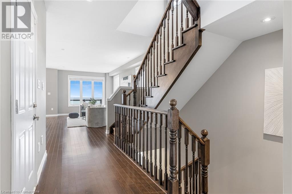 28 Pierre Trudeau Lane, Grimsby, Ontario  L3M 0H3 - Photo 9 - 40687006