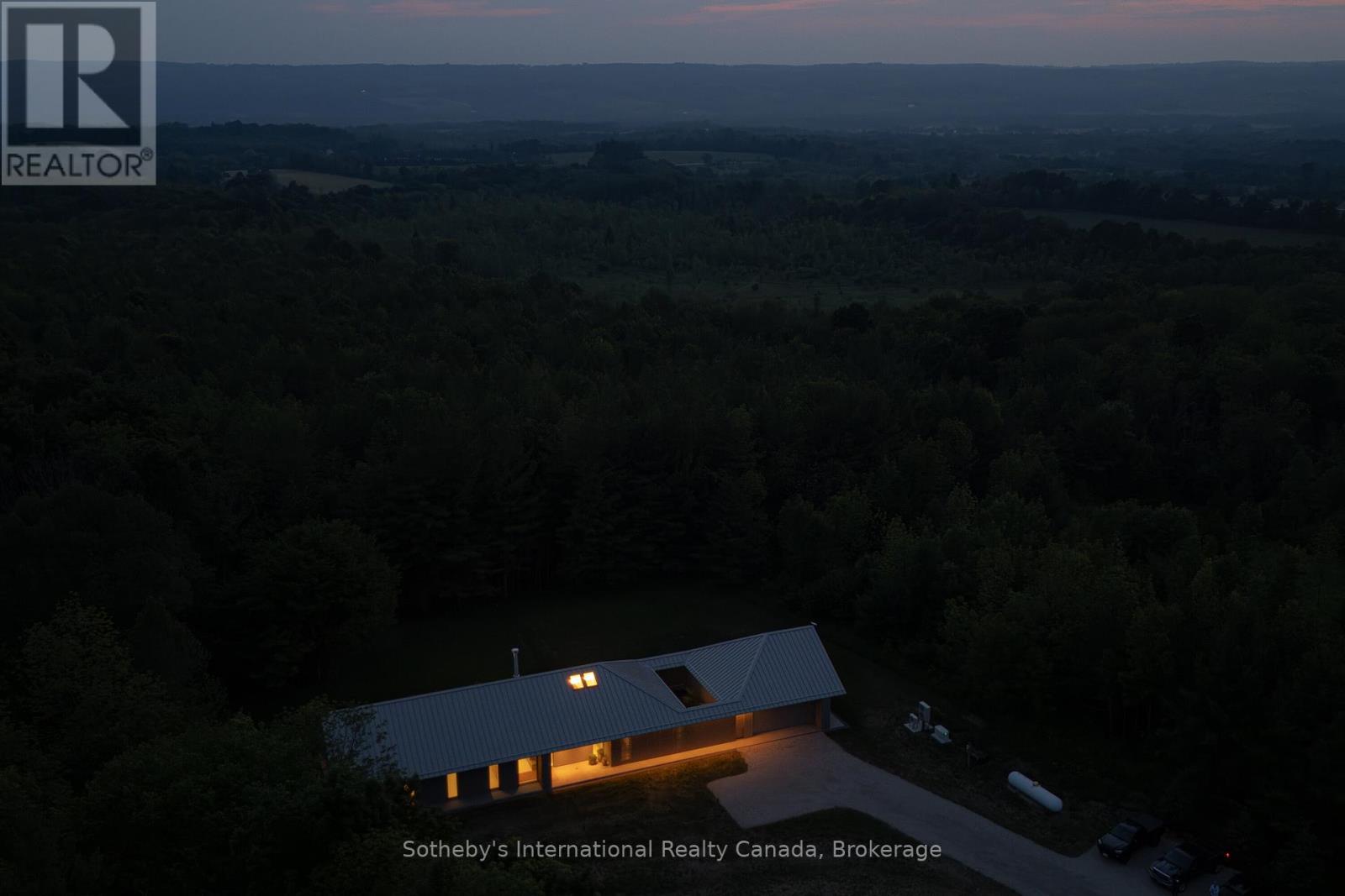 395910 11th Line, Blue Mountains, Ontario  N0H 1J0 - Photo 4 - X11909689