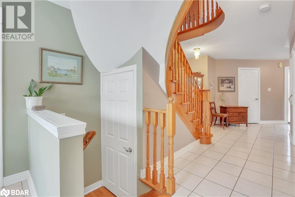 19 Loyalist Court, Barrie, Ontario  L4N 0S9 - Photo 10 - 40684100