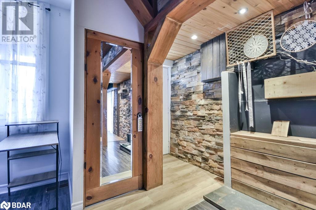 75 Gowan Street, Barrie, Ontario  L4N 2P1 - Photo 3 - 40687493