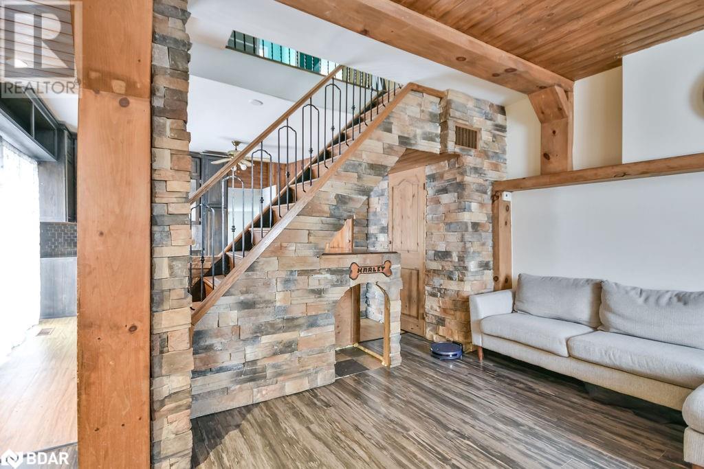 75 Gowan Street, Barrie, Ontario  L4N 2P1 - Photo 4 - 40687493