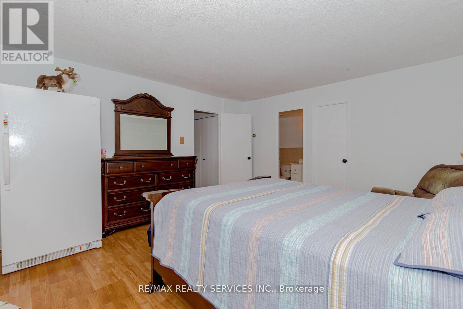 1206 - 1100 Caven Street, Mississauga, Ontario  L5G 4N3 - Photo 18 - W11909679