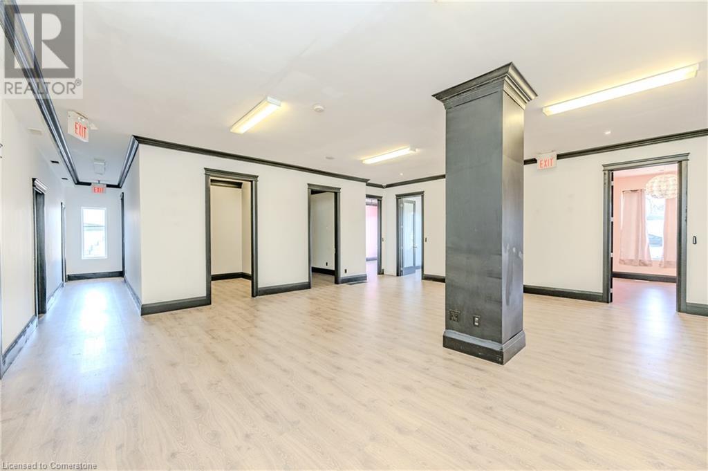 5851 Royal Manor Drive, Niagara Falls, Ontario  L2G 1E9 - Photo 12 - 40687918