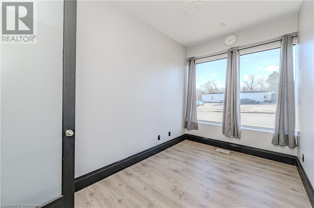 5851 Royal Manor Drive, Niagara Falls, Ontario  L2G 1E9 - Photo 18 - 40687918