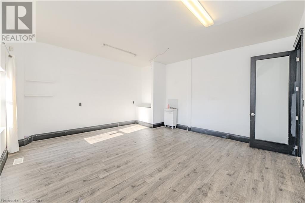 5851 Royal Manor Drive, Niagara Falls, Ontario  L2G 1E9 - Photo 6 - 40687918