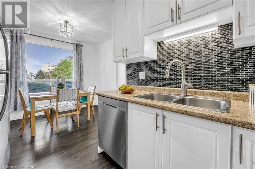 293 Limeridge Road W Unit# 12, Hamilton, Ontario  L9C 2V4 - Photo 8 - 40683870