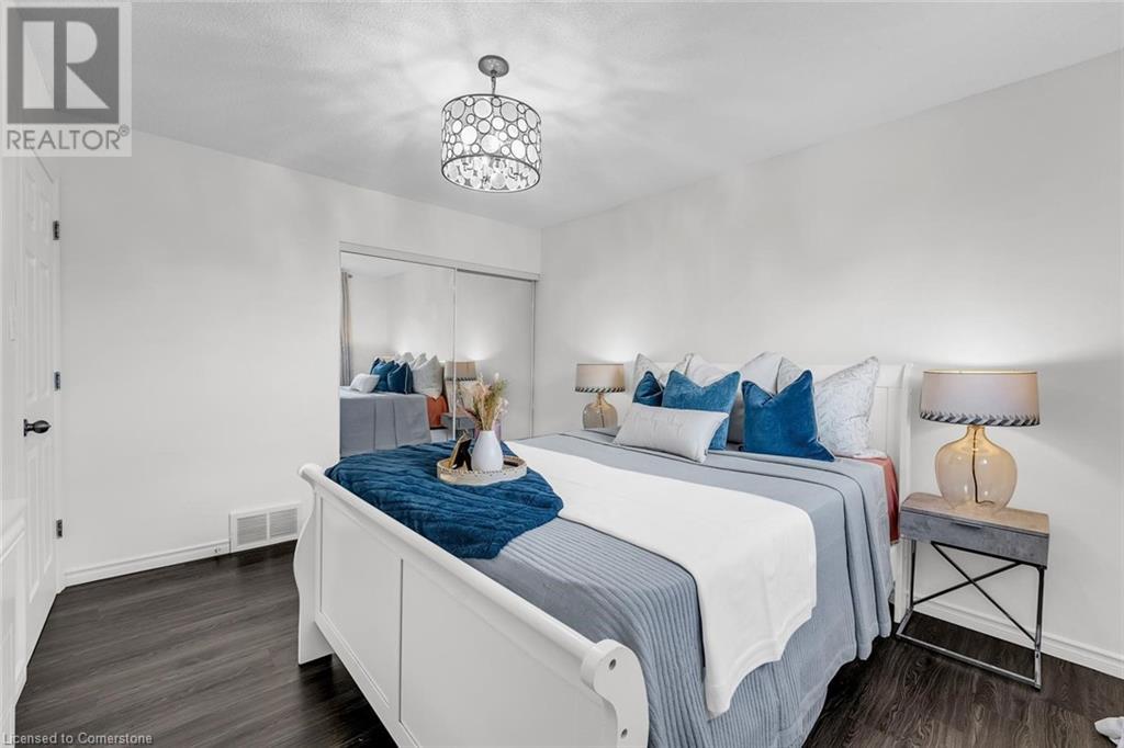 293 Limeridge Road W Unit# 12, Hamilton, Ontario  L9C 2V4 - Photo 17 - 40683870