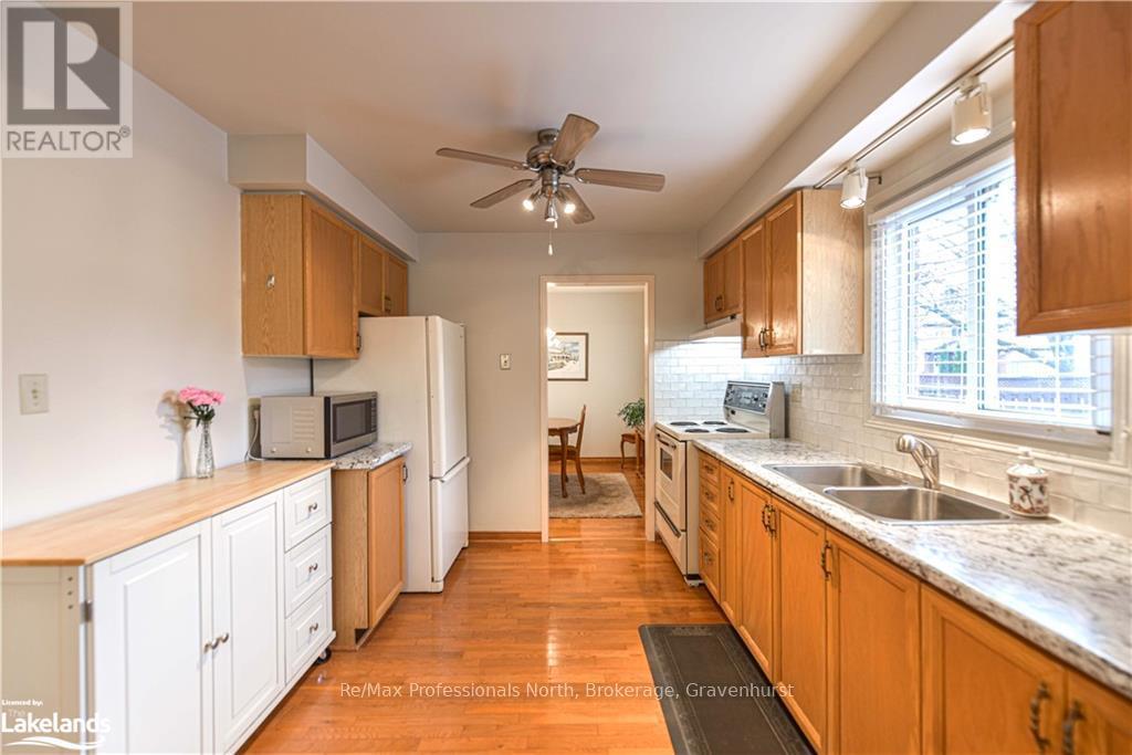 67 Carruthers Crescent, Barrie, Ontario  L4M 6A3 - Photo 11 - S11822925