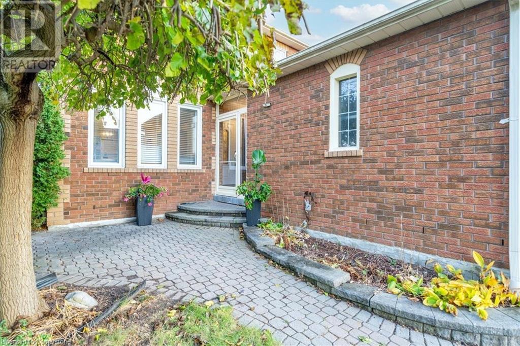 1 Barwick Court, Whitby, Ontario  L1N 9C2 - Photo 8 - 40687890