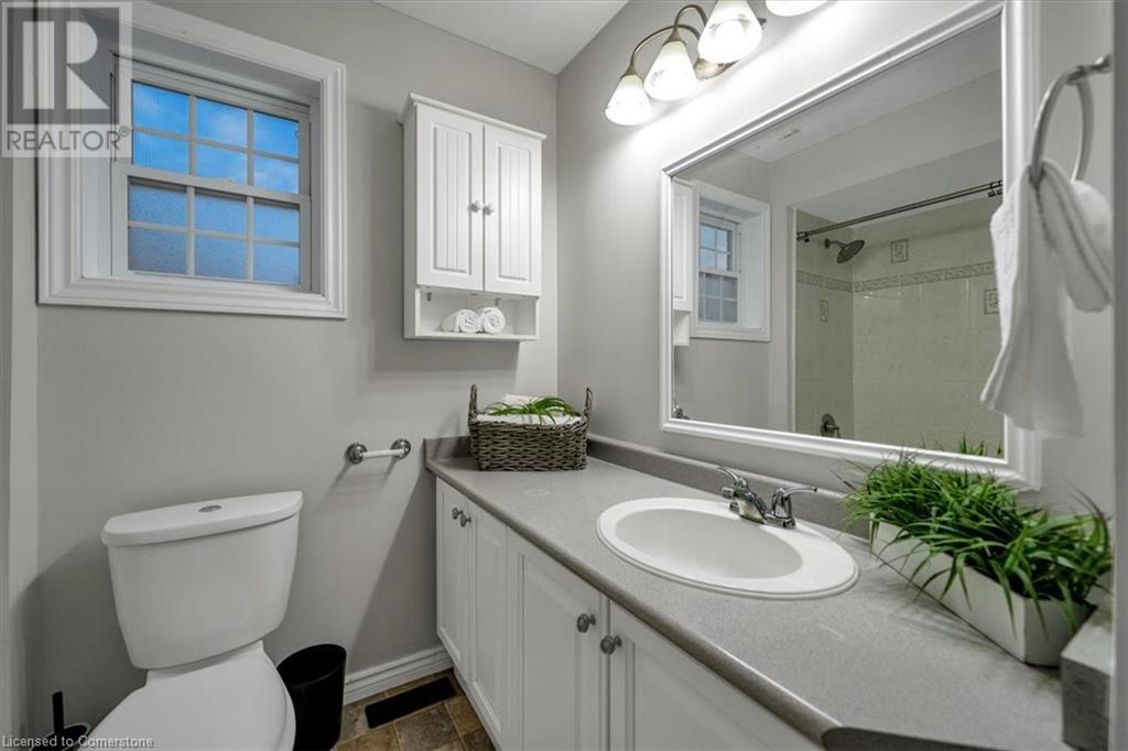 1 Barwick Court, Whitby, Ontario  L1N 9C2 - Photo 38 - 40687890