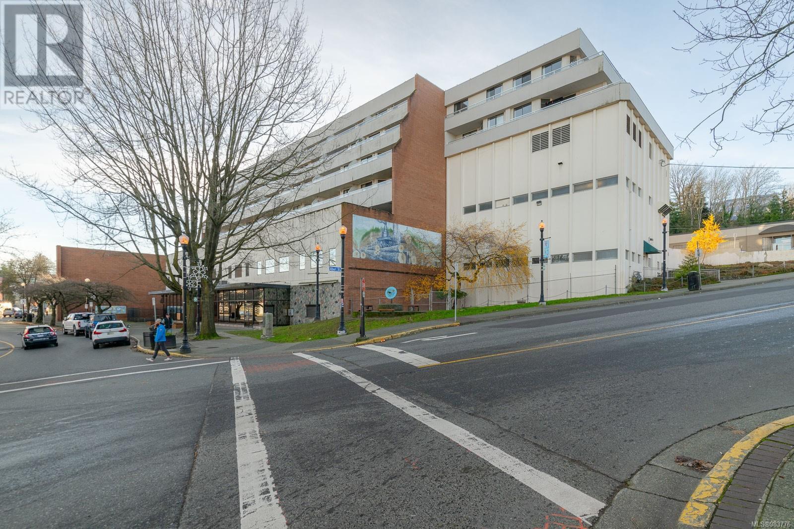 13 Victoria Cres, Nanaimo, British Columbia V9R 5B9 - Photo 3 - 983776