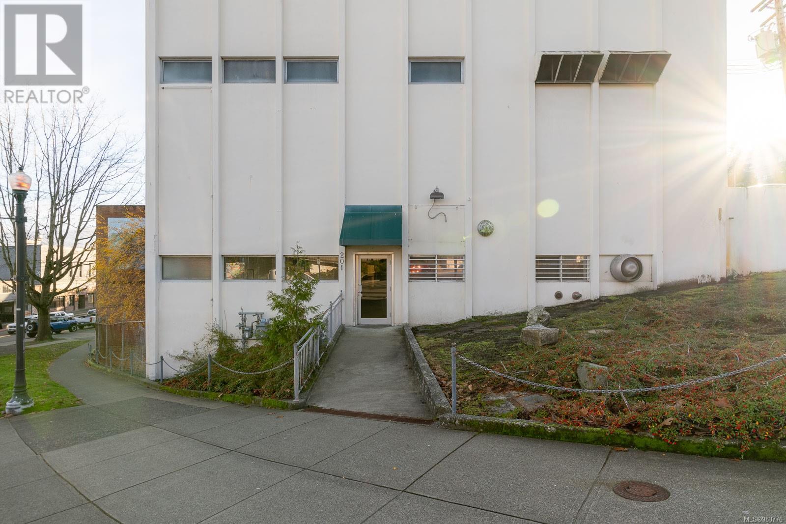 13 Victoria Cres, Nanaimo, British Columbia V9R 5B9 - Photo 5 - 983776