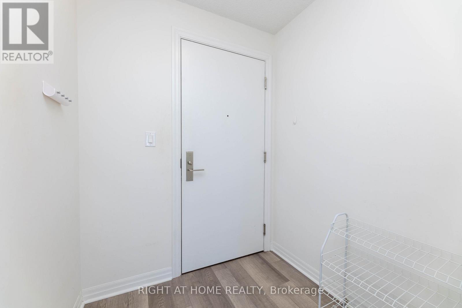 Property at 508 - 2015 SHEPPARD AVENUE E image 3
