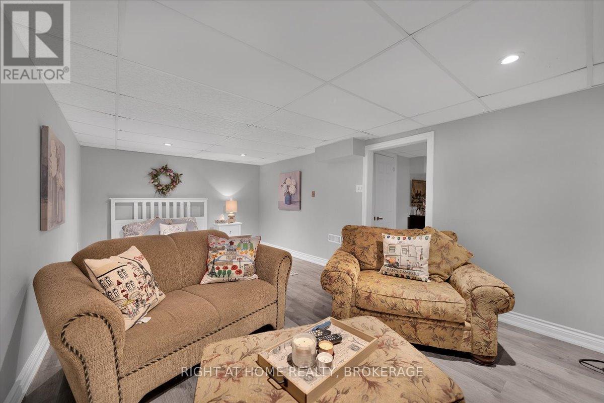 1251 Redbank Crescent, Oakville, Ontario  L6H 1Y4 - Photo 26 - W9300201