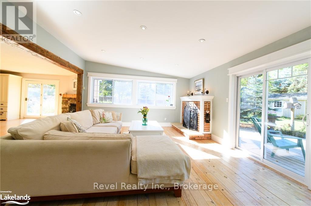 18 Homestead Drive, Clearview, Ontario  L9Y 3Y9 - Photo 7 - S10439099