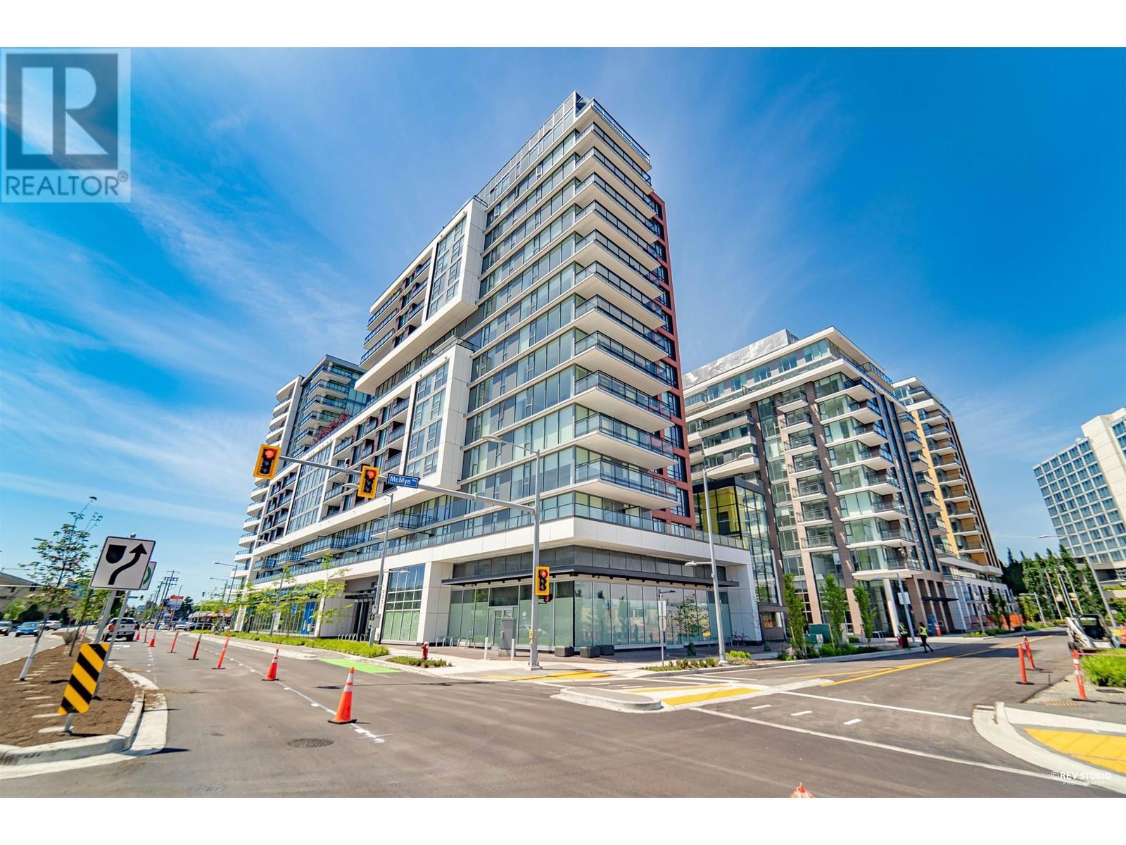 Listing Picture 23 of 40 : 908 3331 NO. 3 ROAD, Richmond / 烈治文 - 魯藝地產 Yvonne Lu Group - MLS Medallion Club Member