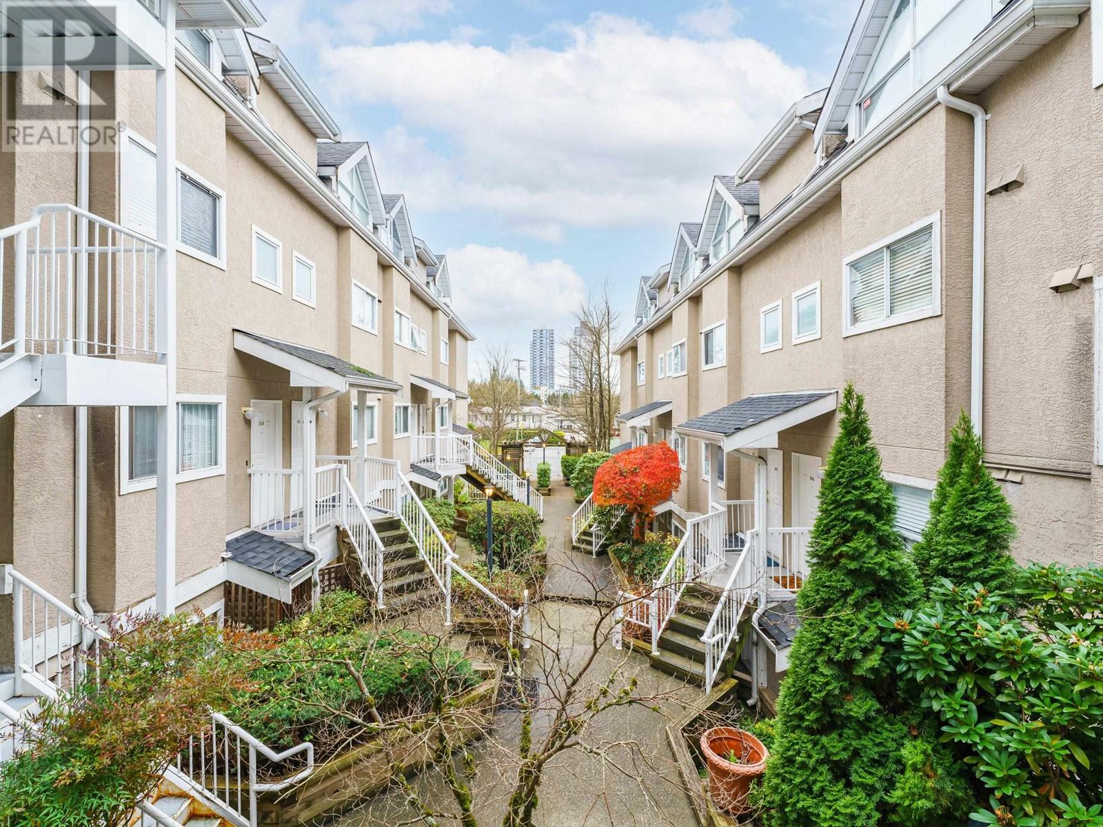 Listing Picture 12 of 18 : 303 3683 WELLINGTON AVENUE, Vancouver / 溫哥華 - 魯藝地產 Yvonne Lu Group - MLS Medallion Club Member