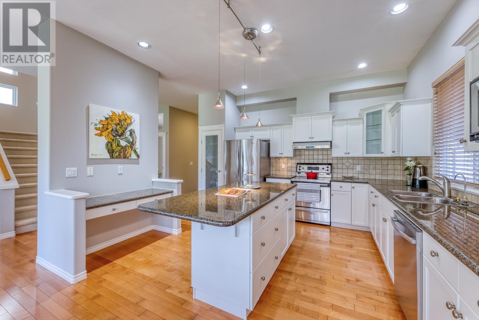 3316 Chartwell Green, Coquitlam, British Columbia  V3E 3N1 - Photo 7 - R2952893