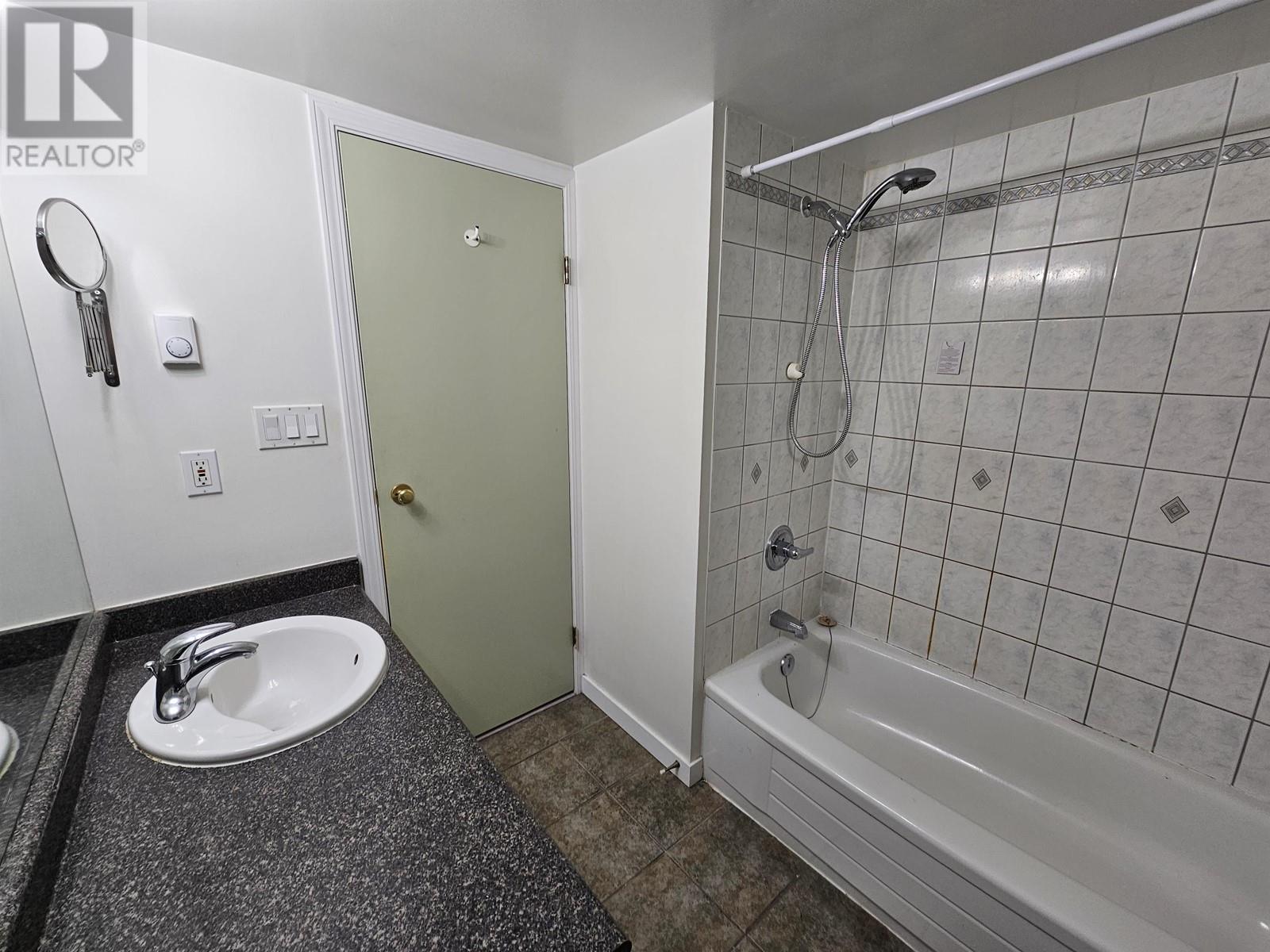 102 1445 W 70th Avenue, Vancouver, British Columbia  V6P 2Z3 - Photo 9 - R2946161