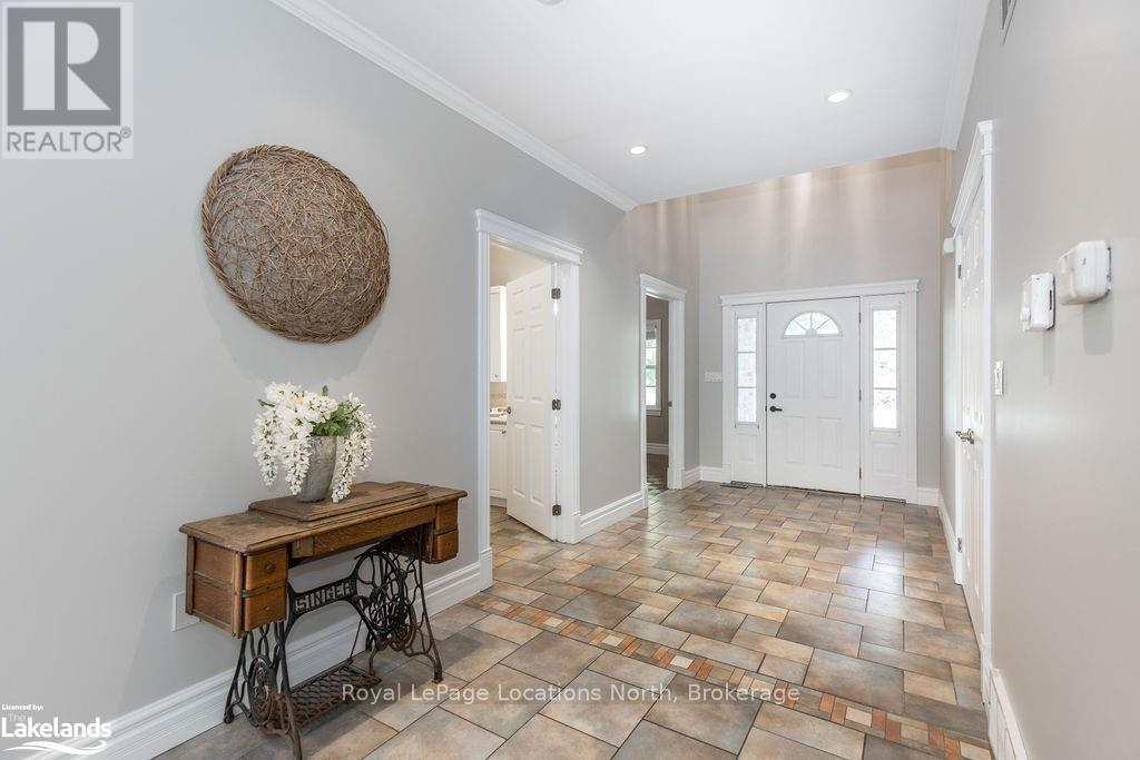 75 Edward Street E, Clearview, Ontario  L9Y 0H4 - Photo 5 - S10438430