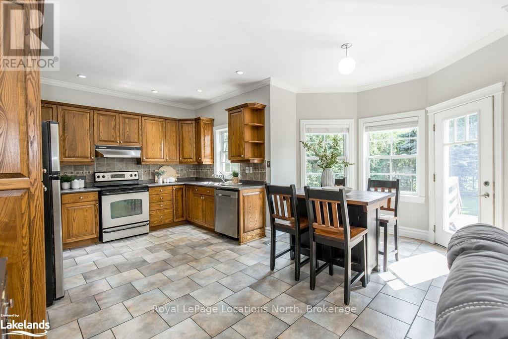 75 Edward Street E, Clearview, Ontario  L9Y 0H4 - Photo 8 - S10438430