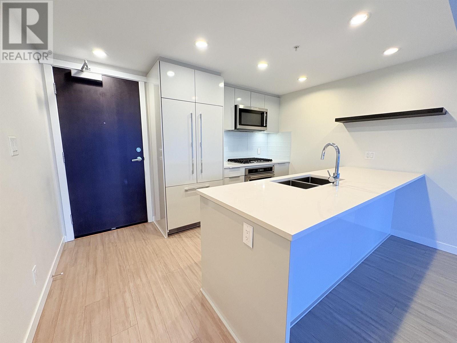 702 3100 Windsor Gate, Coquitlam, British Columbia V3B 0P3 - Photo 5 - R2952885