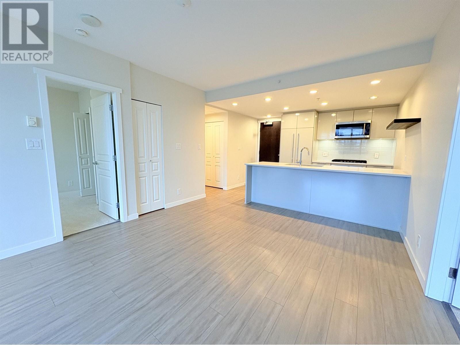 702 3100 Windsor Gate, Coquitlam, British Columbia V3B 0P3 - Photo 6 - R2952885