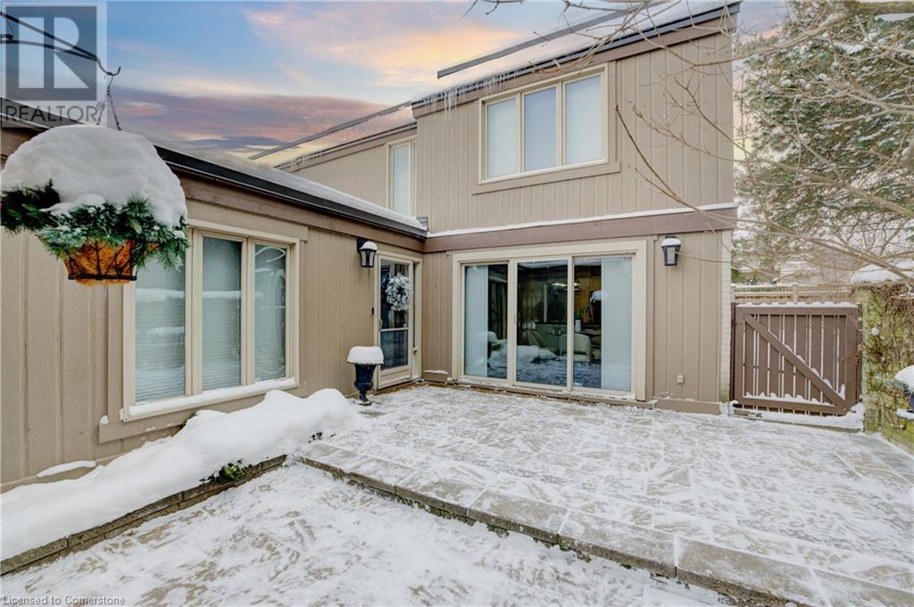 269 Old Post Road, Waterloo, Ontario  N2L 5B8 - Photo 2 - 40686983