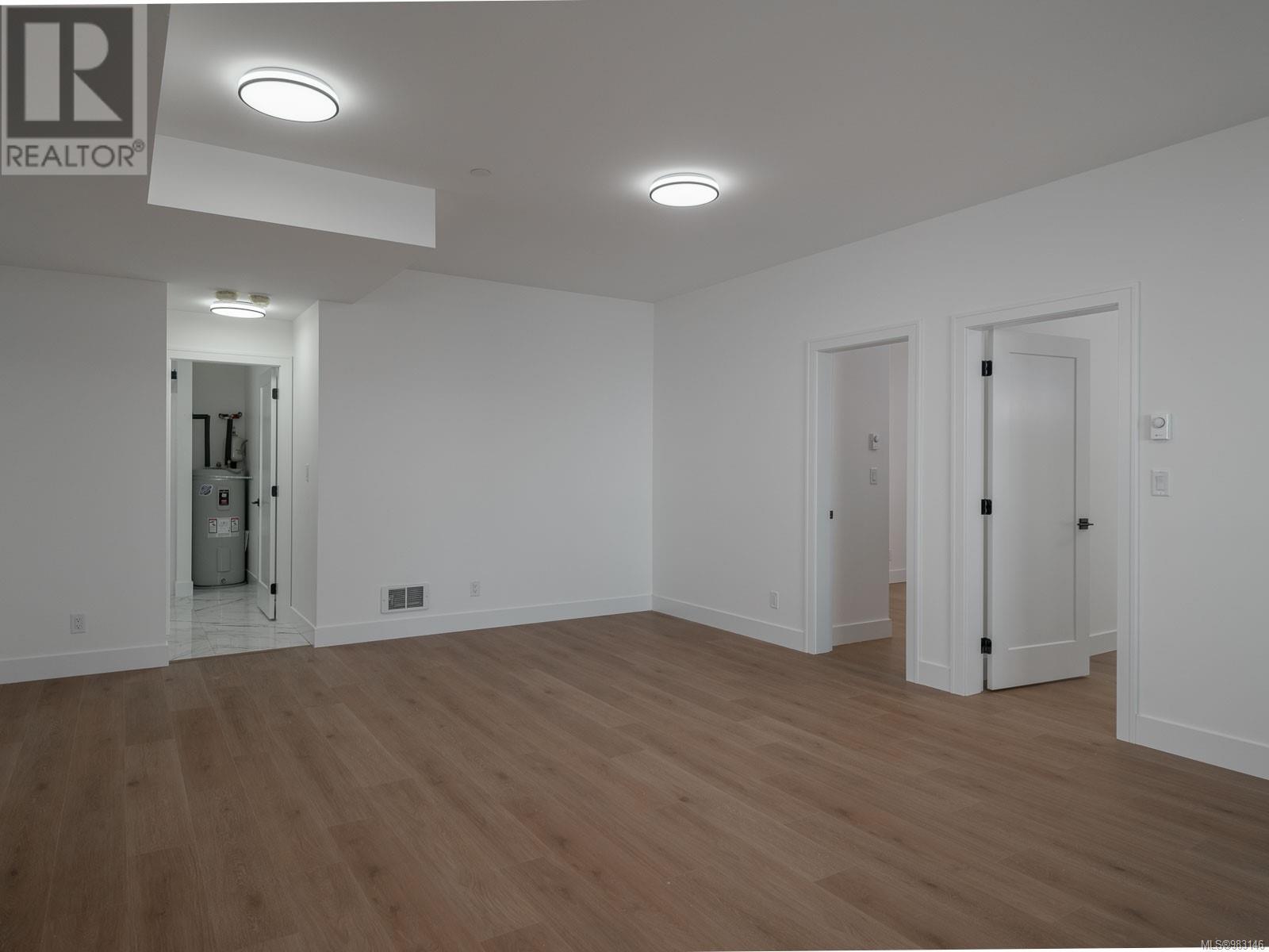 Property at 120 Hawk Point Rd image 1
